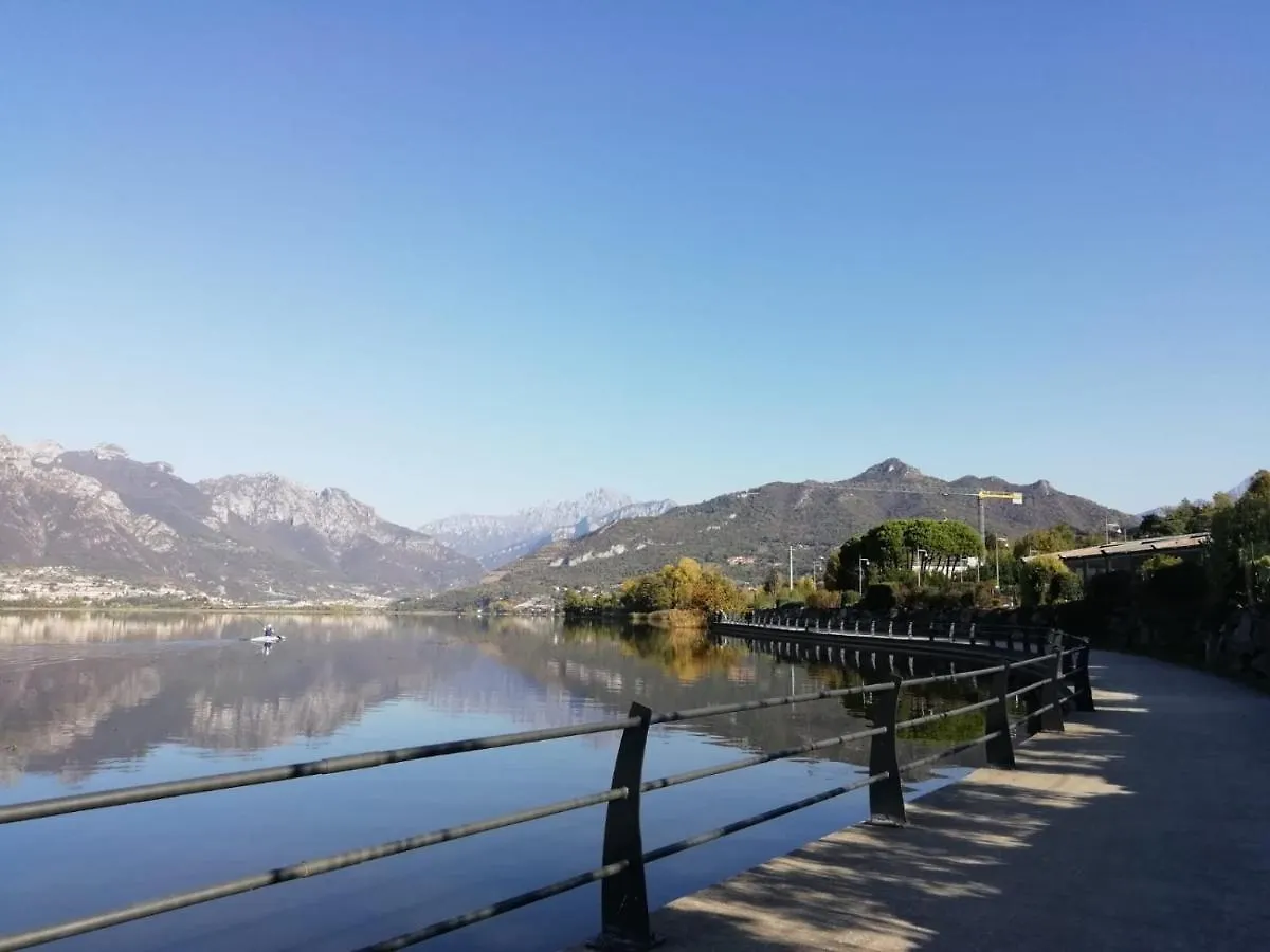 La Poesia Del Lago Oggiono Olaszország