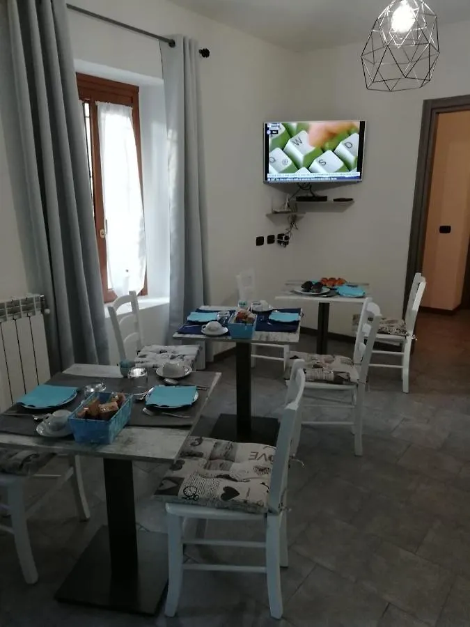 Bed & Breakfast La Poesia Del Lago Oggiono Italy