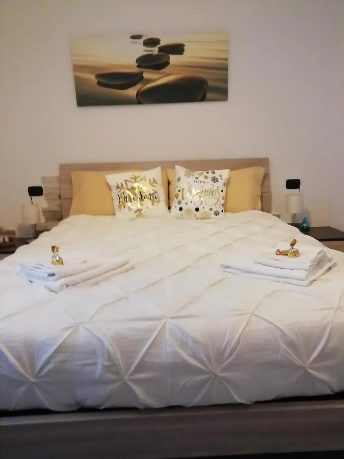 Bed & Breakfast La Poesia Del Lago Oggiono Italy